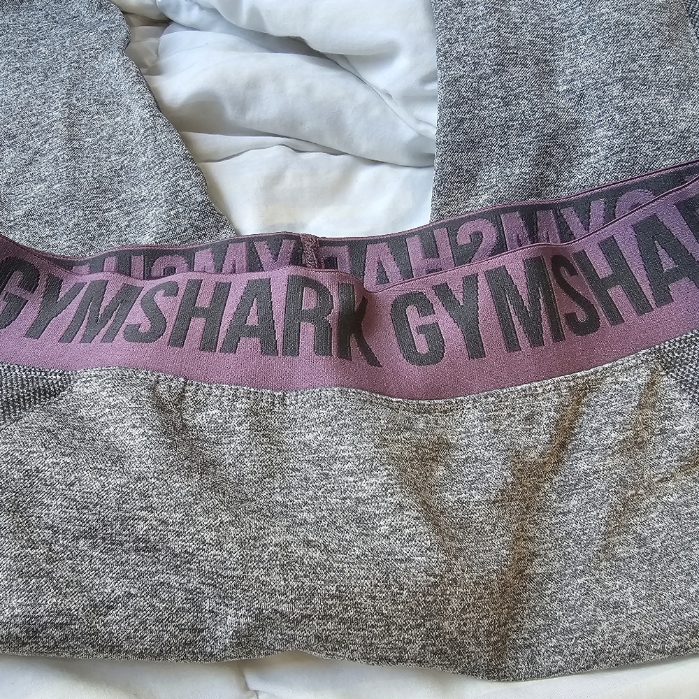 Two pairs of Gymshark Tights - Picture 4 of 8